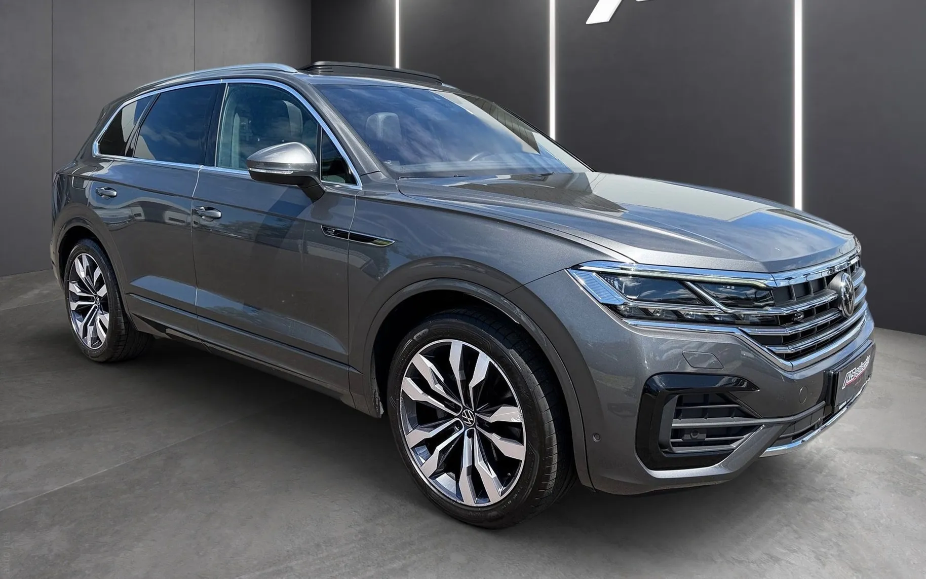 Zunanja slika - Volkswagen Touareg - 4motion V6 TDI BMT R-Line Aut.Panorama-NightVisi.. - 2