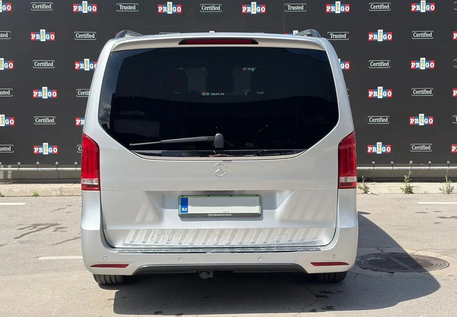 Zunanja slika - Mercedes-Benz V-Razred - V 220d AMG Line Avt. srednje dolgi - spalni paket - 4