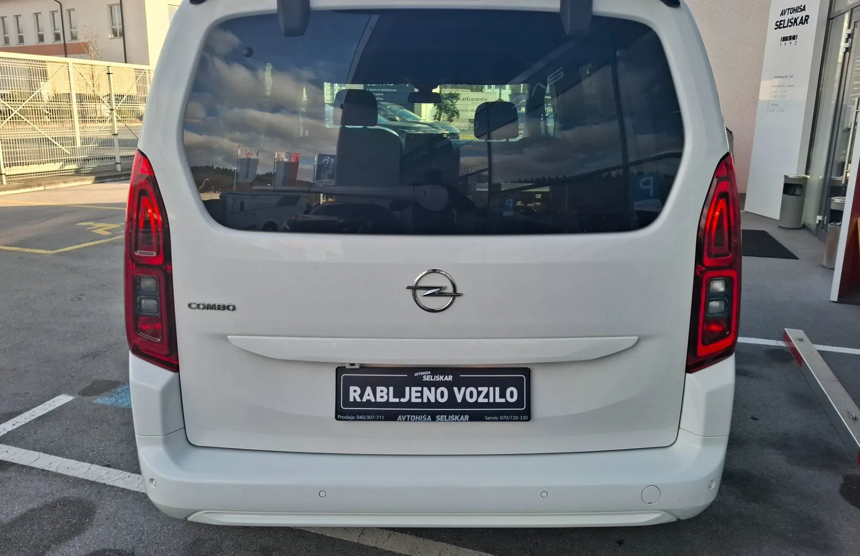 Zunanja slika - Opel Combo - 1.5 HDI 96KW SERVISNA ZGODOVINA + MALO KM - 7