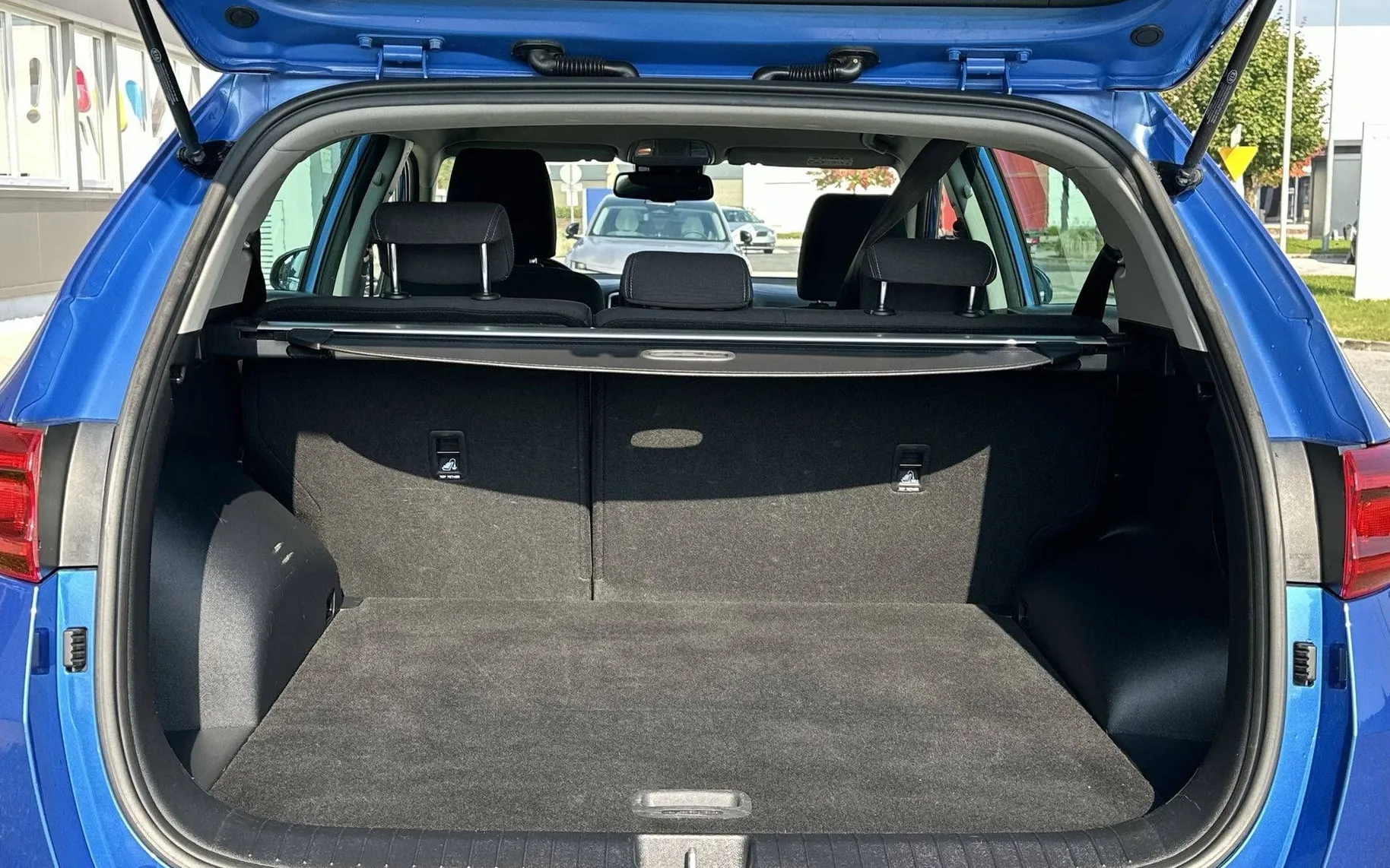 Notranja slika - KIA Sportage - 1.6 GDI LX Edition ISG - 12