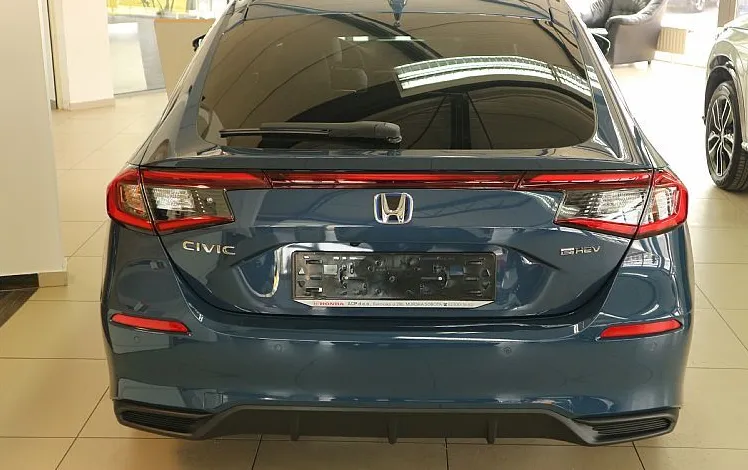 Zunanja slika - Honda Civic - 2.0 Hibrid MY26 Advance CVT - 5