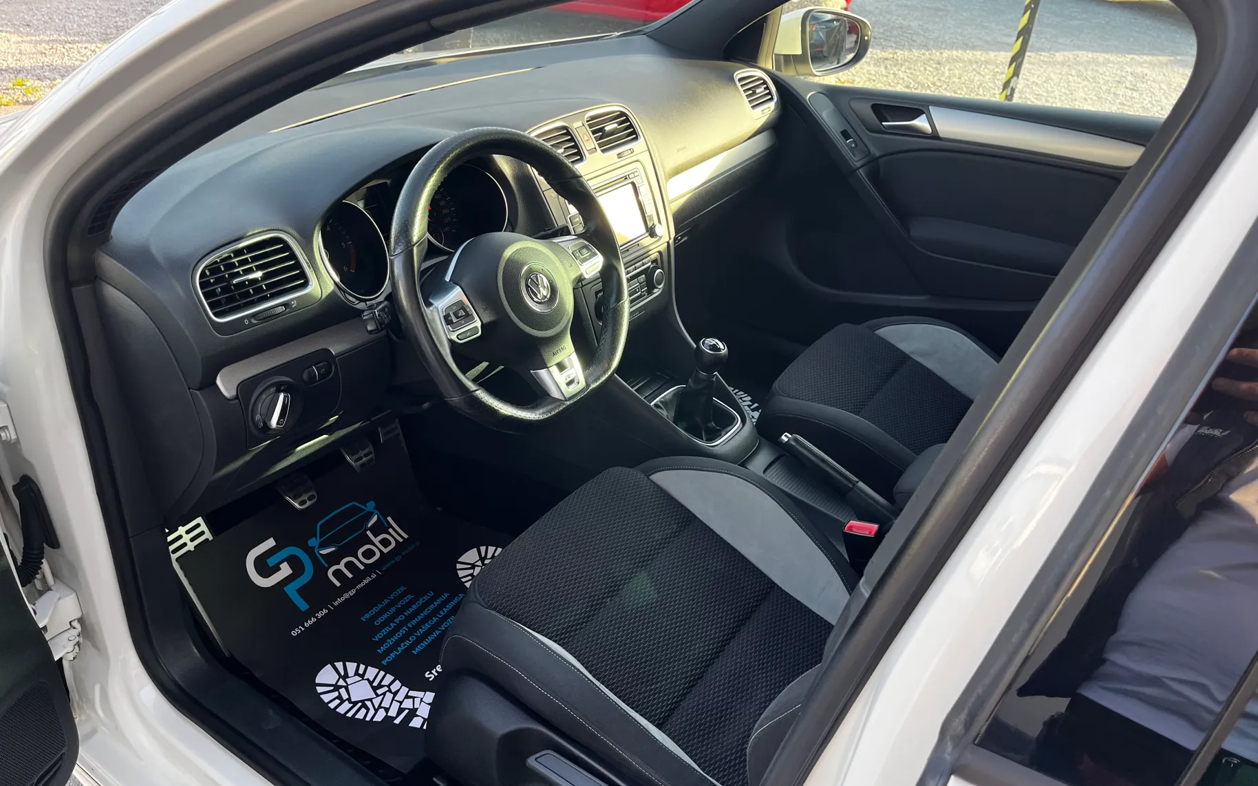 Zunanja slika - Volkswagen Golf - R-line R18 TOUCH SCREEN BIXENON - 8