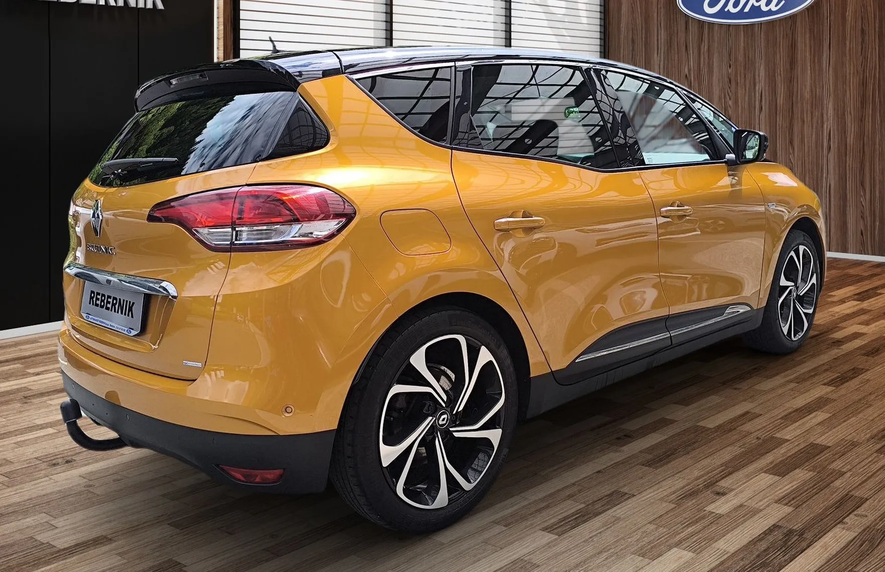 Zunanja slika - Renault Scénic - Scenic TCe 130 Energy Bose-SLO-1.LAST.- LED-VK-samo111TKM - 4