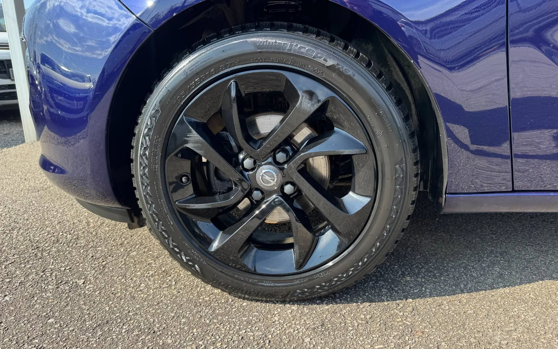 Zunanja slika - Opel Adam - VIOLA°SLO°2.LAST°DVOBARVEN°TEMPOMAT°BLUETOOTH°AL.. - 9
