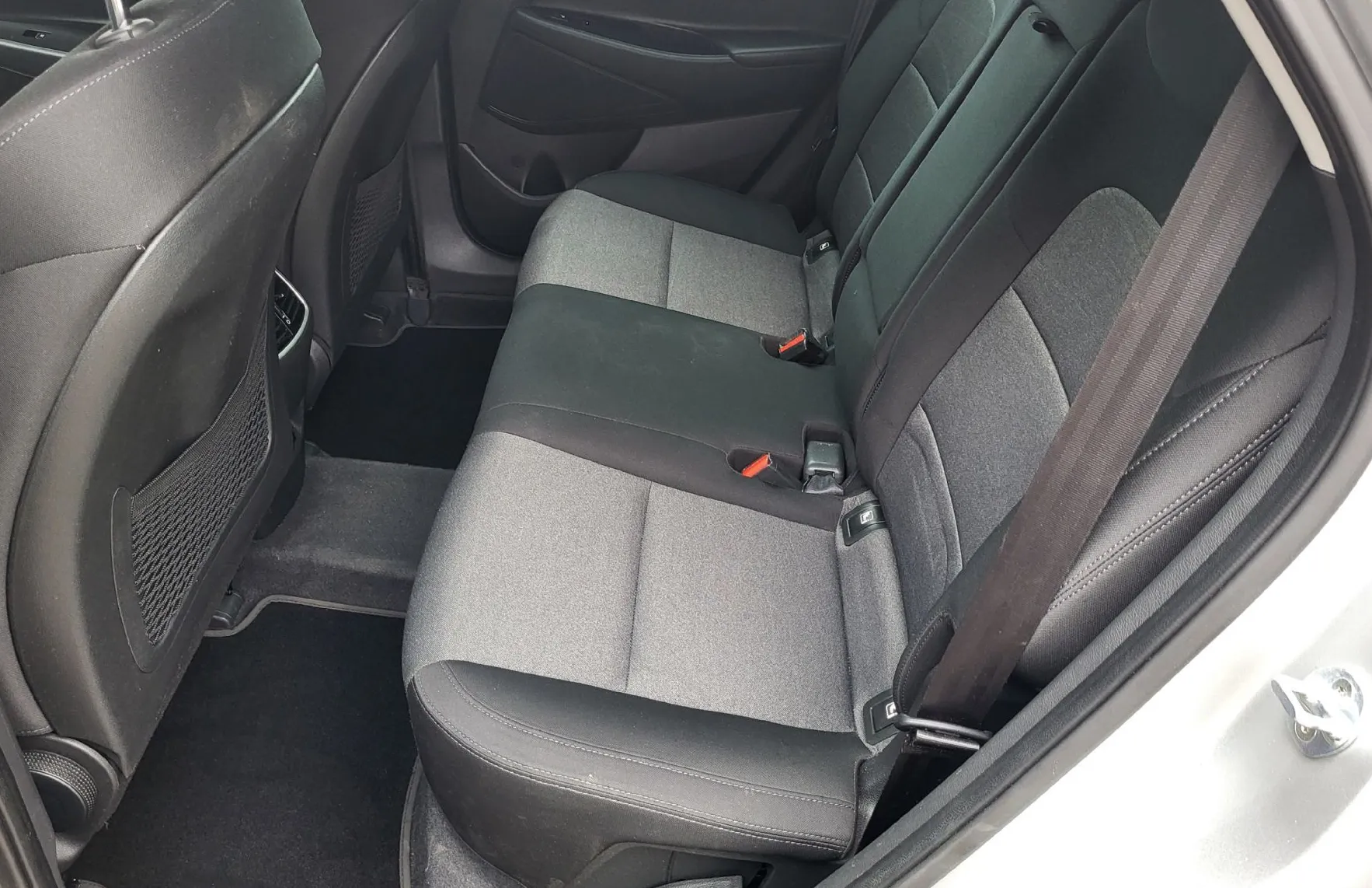 Zunanja slika - Hyundai Tucson - 1.6 GDI Premium slo-navi-alu-pdc-acc-tempom-kamera - 17