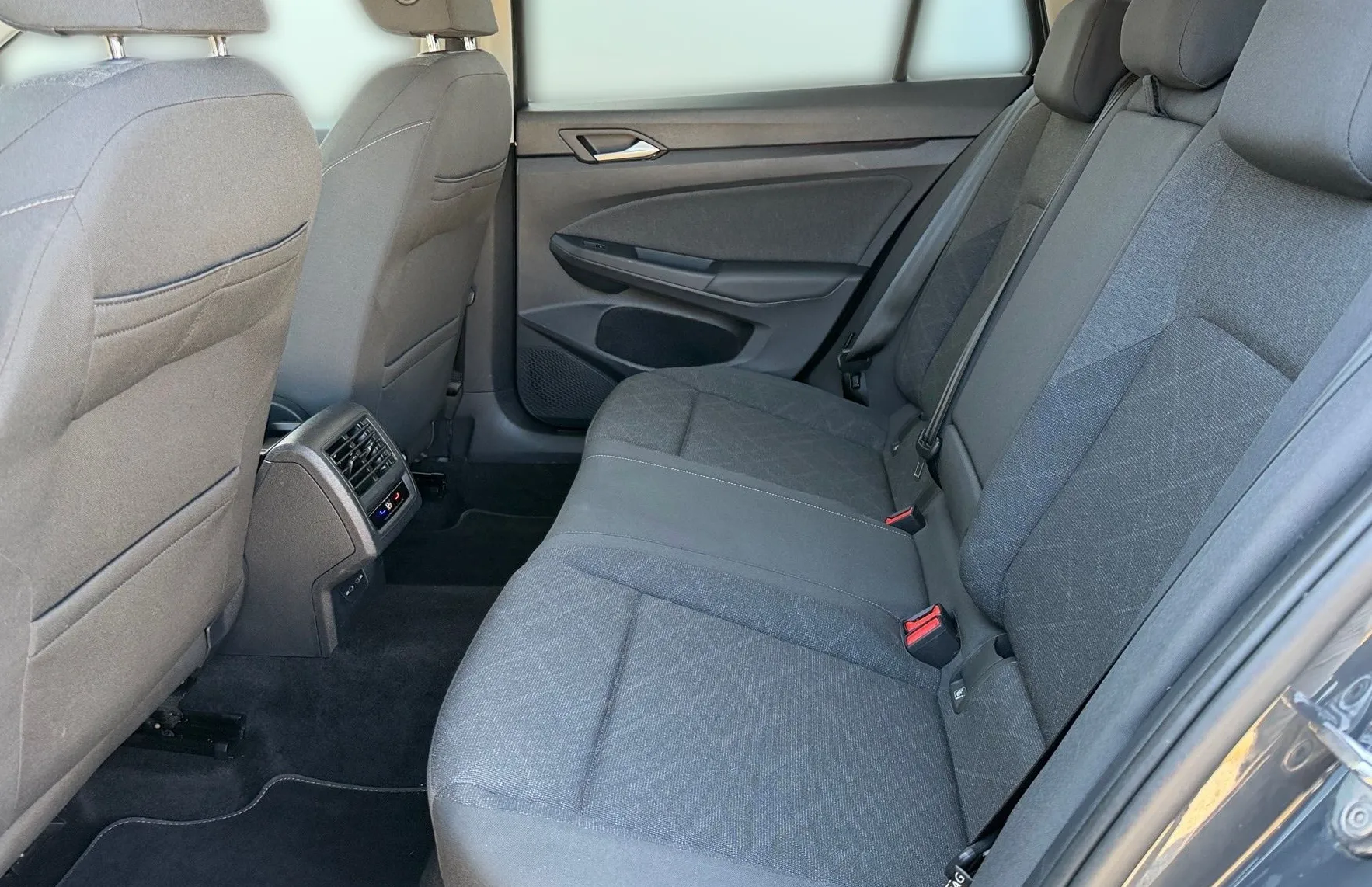 Zunanja slika - VW Golf - Variant 2.0 TDI BMT Life DSG - Kamera - Vlečna Kljuka - 11