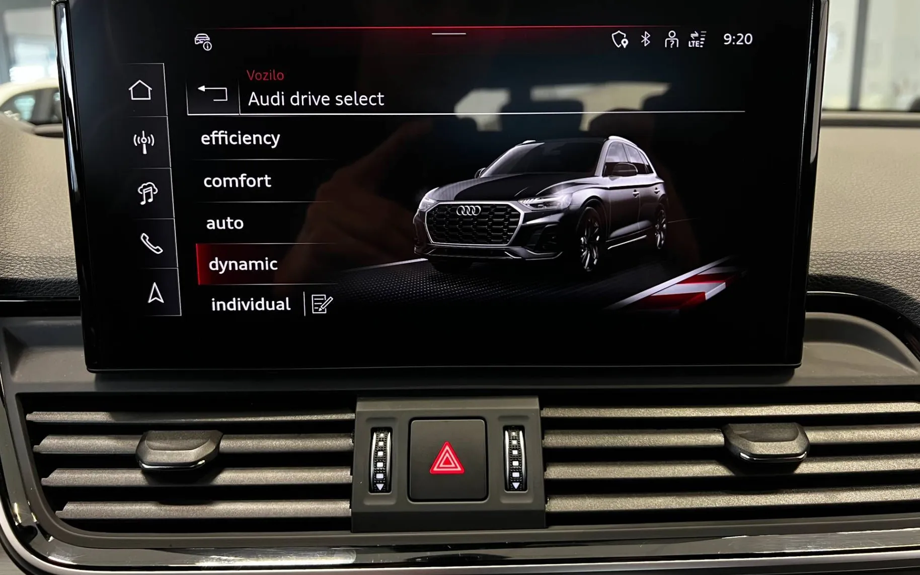 Zunanja slika - Audi Q5 - 40 TDI-Q-S-LINE-MATRIX-HUD-VIRTUAL-KAM360-KEYLESS - 15