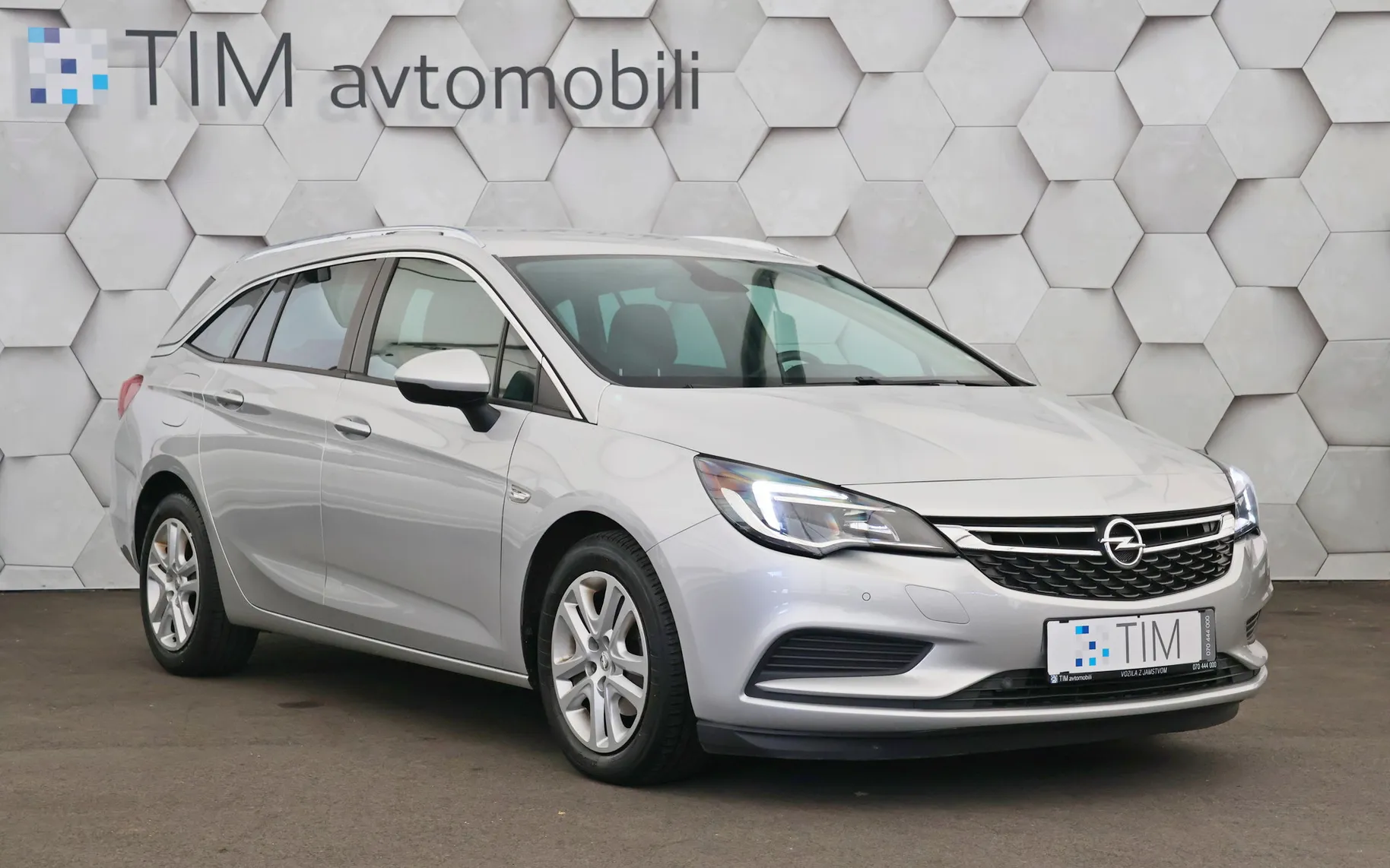Zunanja slika - Opel Astra - Sportsourer 1.6 CDTi 110KM - 2