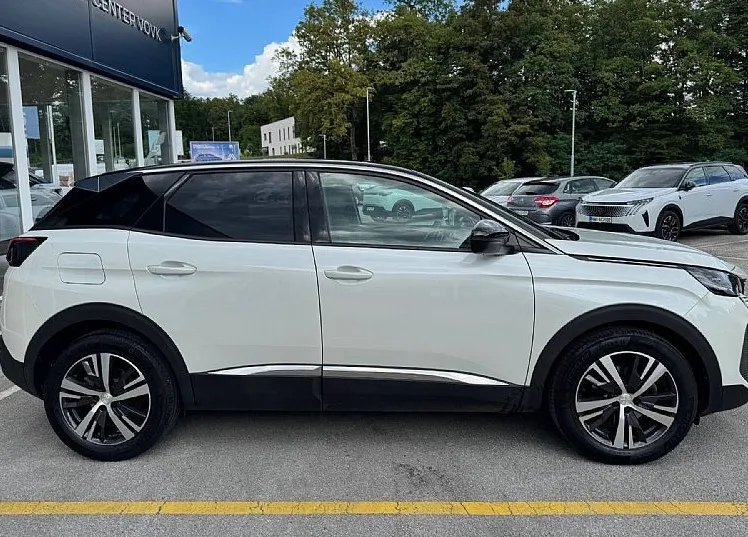 Zunanja slika - Peugeot 3008 - 1.5 BlueHDi 130 EAT8 Allure Pack - 1. LASTNIK ... - 2