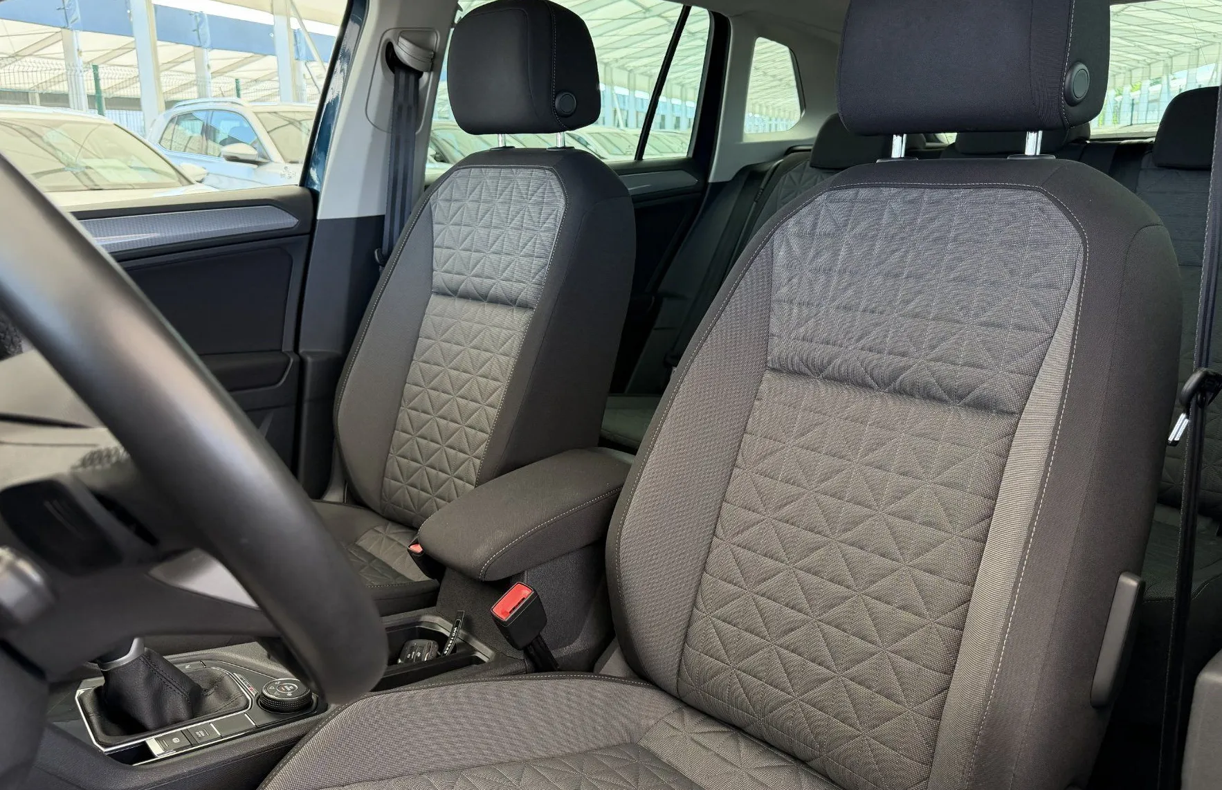 Zunanja slika - Volkswagen Tiguan - Life 2.0 TDI DSG 4MOTION - KAMERA - EASY OPEN - 9