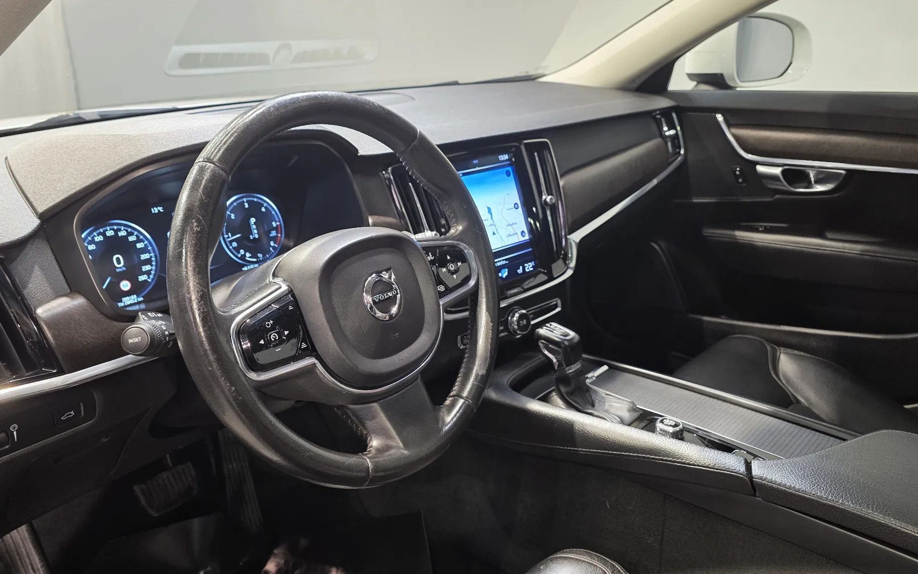 Zunanja slika - Volvo V90 - Cross Country D5 AWD Pro Avt. USNJE PANO ACC LANE LED - 10