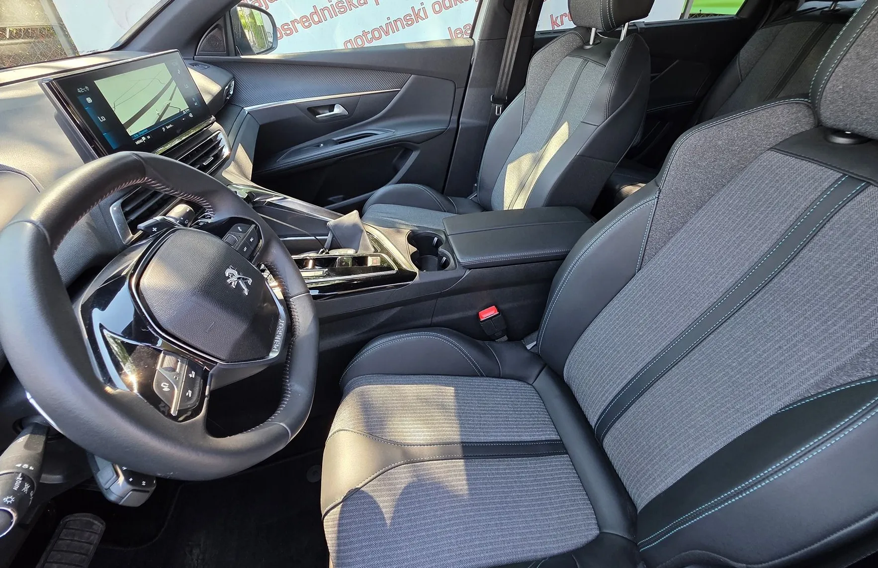Zunanja slika - Peugeot 5008 - 1.5 BLUEHDI 130 ALLURE AVT. LED-VIRTUAL-KAMERA-ALU - 12