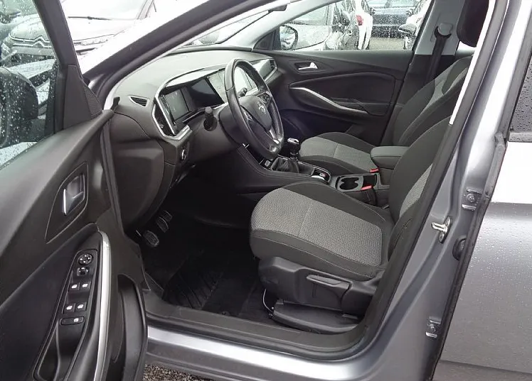 Zunanja slika - Opel Grandland - 1.2 TURBO 130hp - samo 58.000km - 5