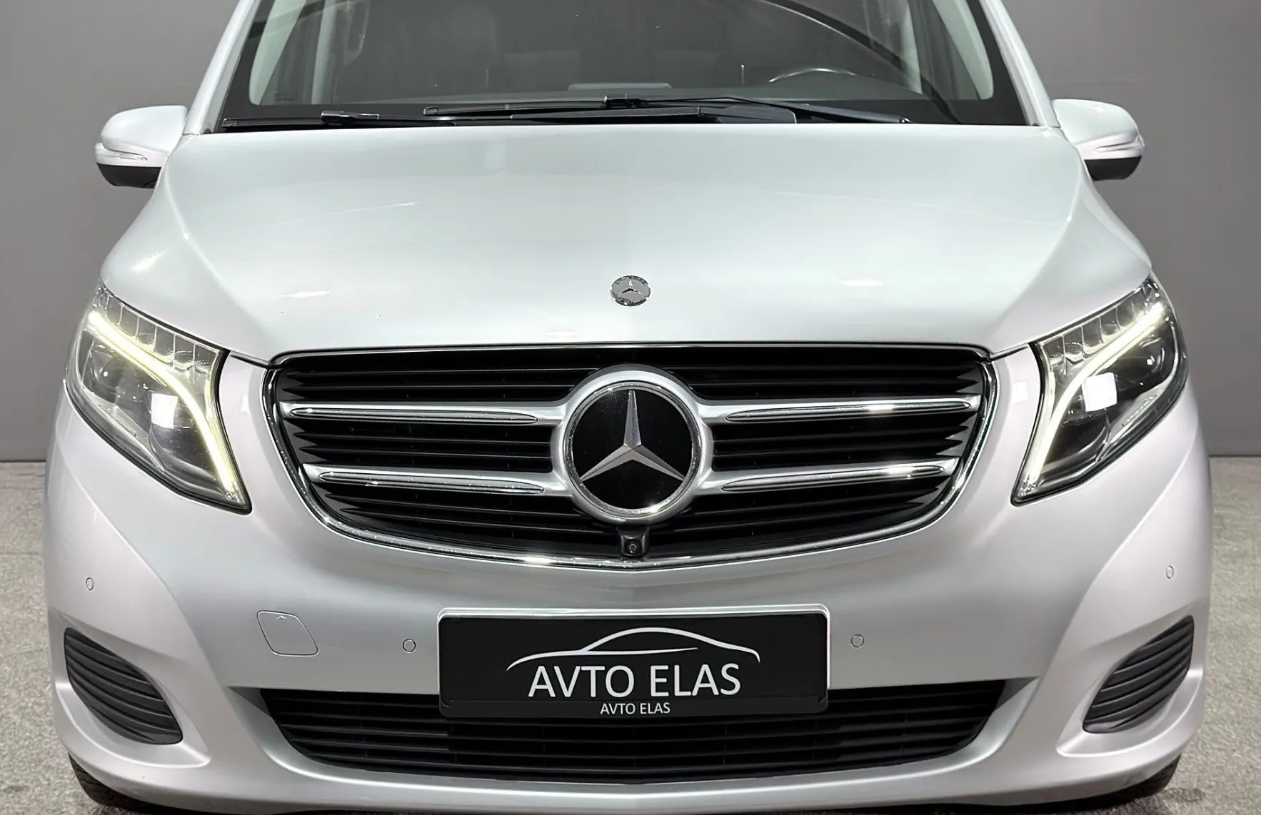 Zunanja slika - Mercedes-Benz V-Razred - 250d 4MATIC - 360 KAM. - LINE ASS. - AKTIVNI TEMP - 2
