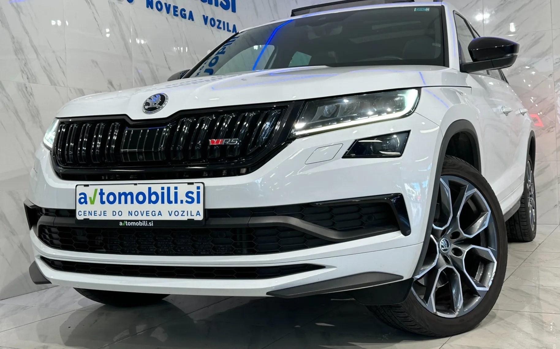 Zunanja slika - Škoda Kodiaq - 2.0 TDI RS DSG |4x4|7S|Pano|ACC|360K|Memory|Canton - 3