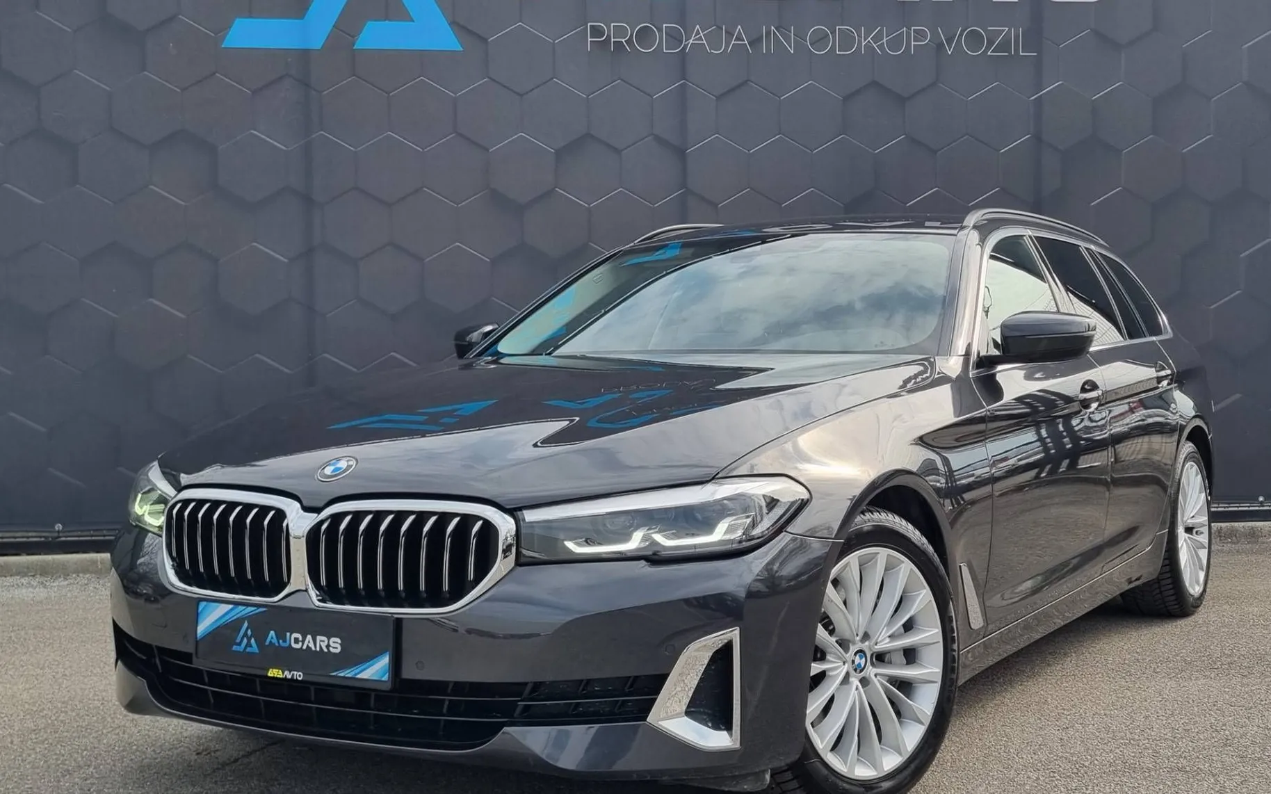 Zunanja slika - BMW Serija 5 - Touring: 530d xDrive-Luxury-Usnje-LED... - 1