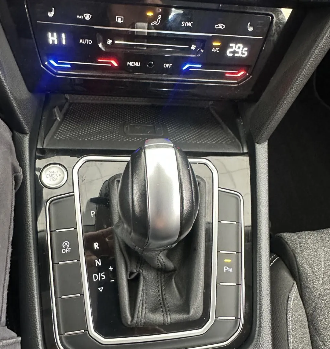 Zunanja slika - Volkswagen Passat - 1.5 TSI avt. 110kW.NEMŠKI+4GUME.KAMERA.LED.NAVI - 10