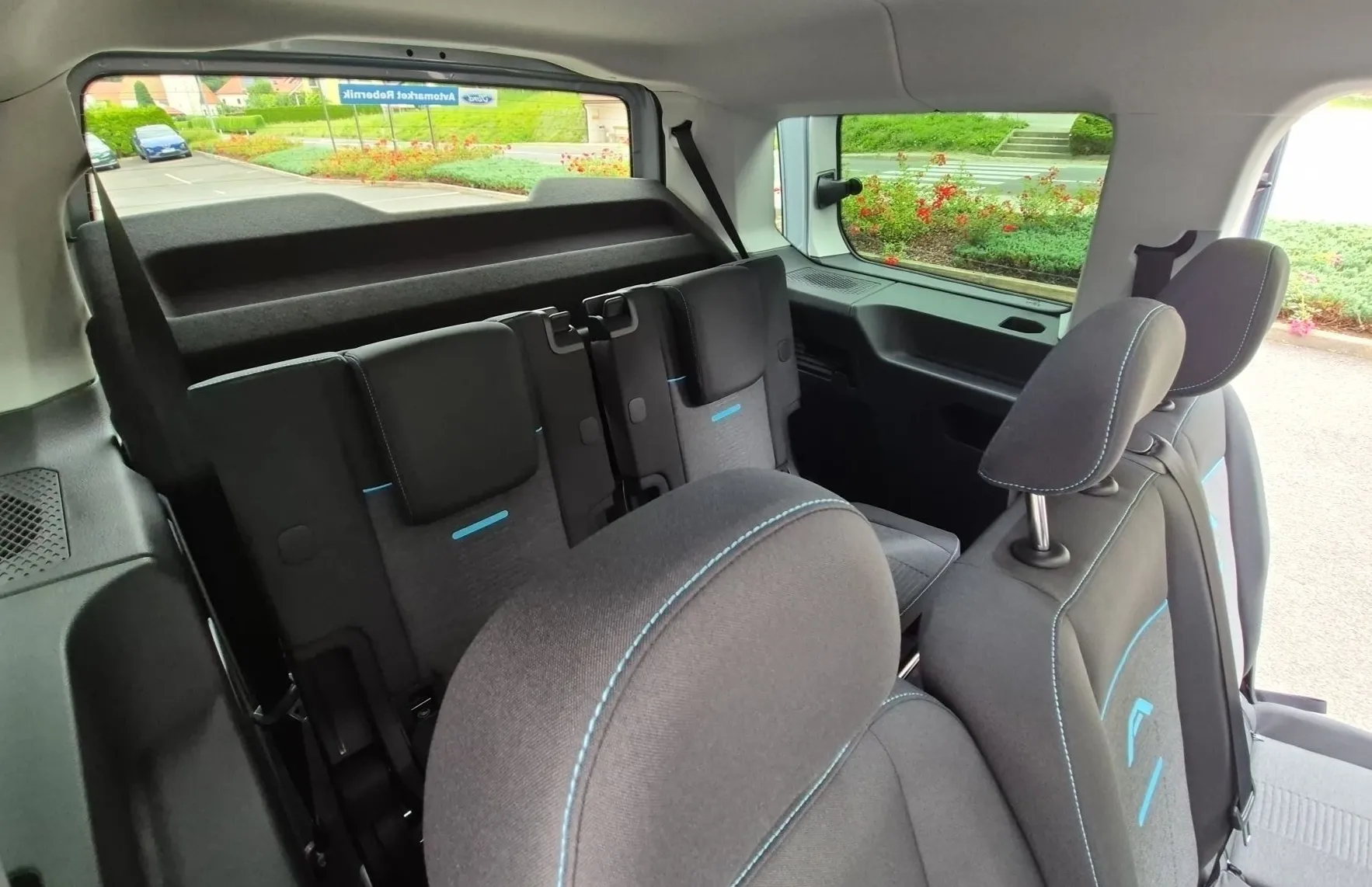 Zunanja slika - Ford Tourneo Connect - ACTIVE 2.0 TDCi EcoBlue 122PS A7 L2 FWD-NA ZALOGI - 18