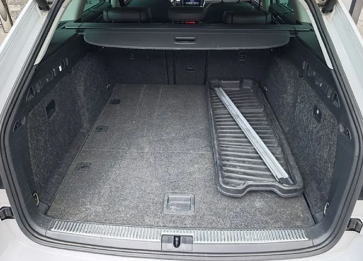 Zunanja slika - Škoda Superb - 2.0 TDI Scout Combi - LED LUČI - AKTIVNI TEMPOMAT - 17