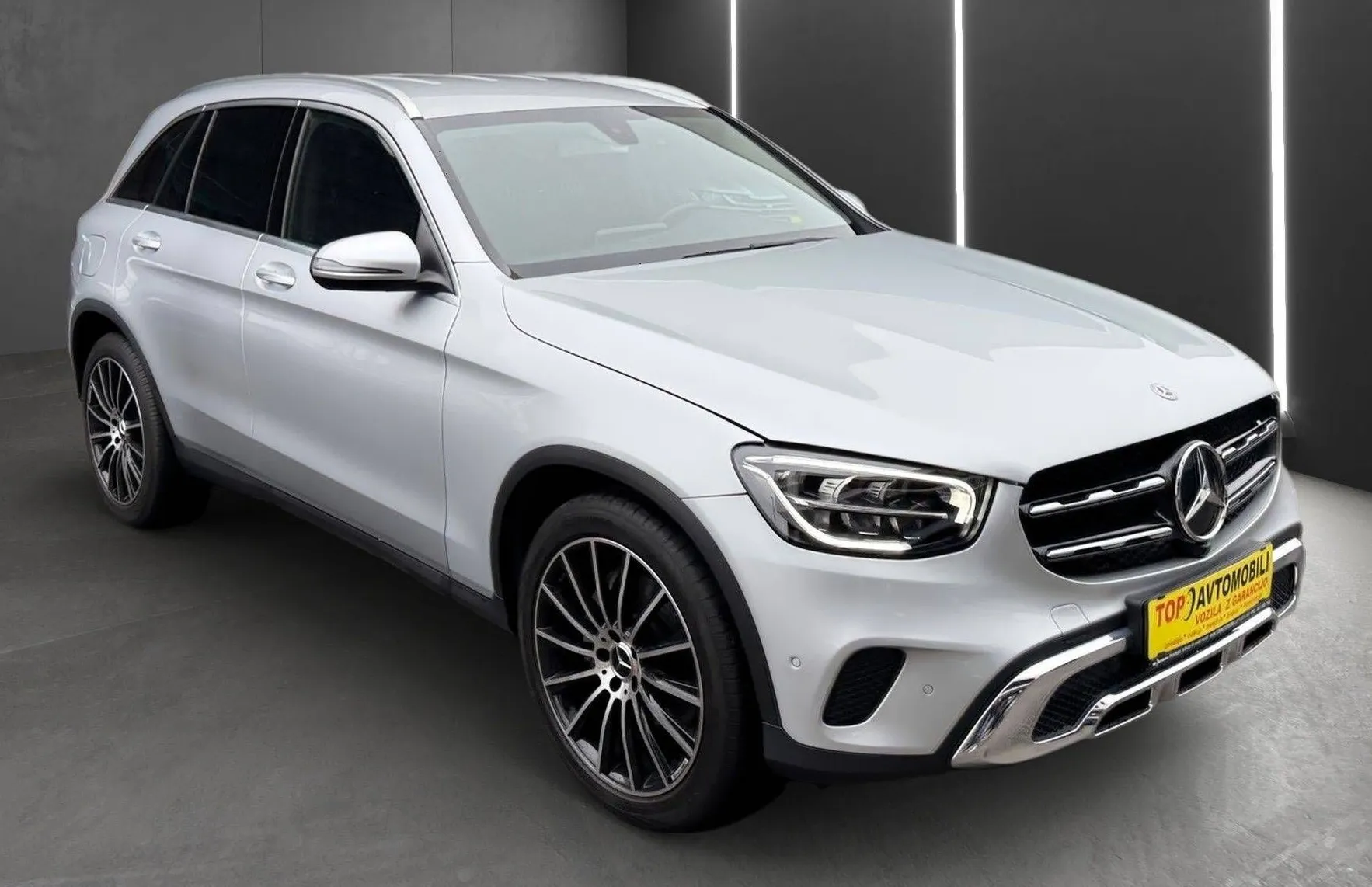 Zunanja slika - Mercedes-Benz GLC-Razred - 200 4MATIC HIGH LED NAVI PDC TEMPOMAT AGILITY CO.. - 9