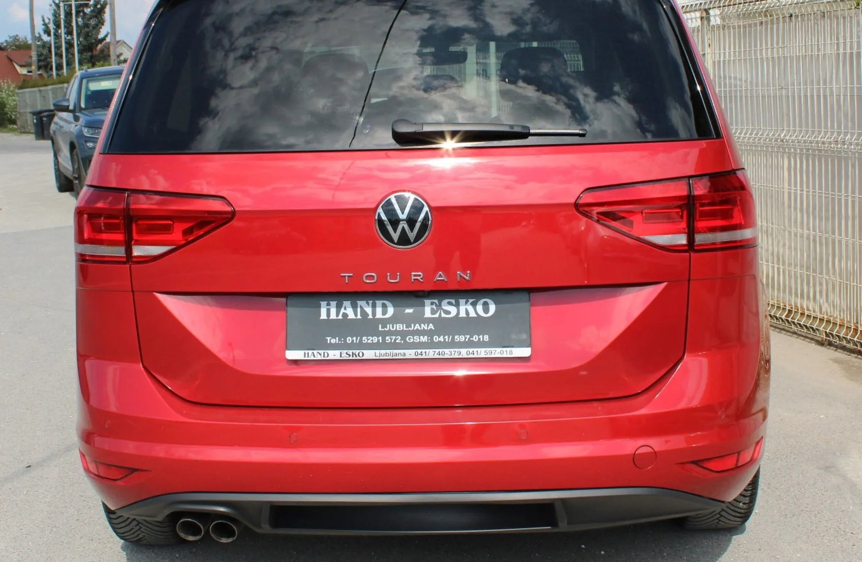 Zunanja slika - Volkswagen Touran - 2.0 TDI BMT Lounge DSG-KAMERA-NAVI-ALU-PDC - 5