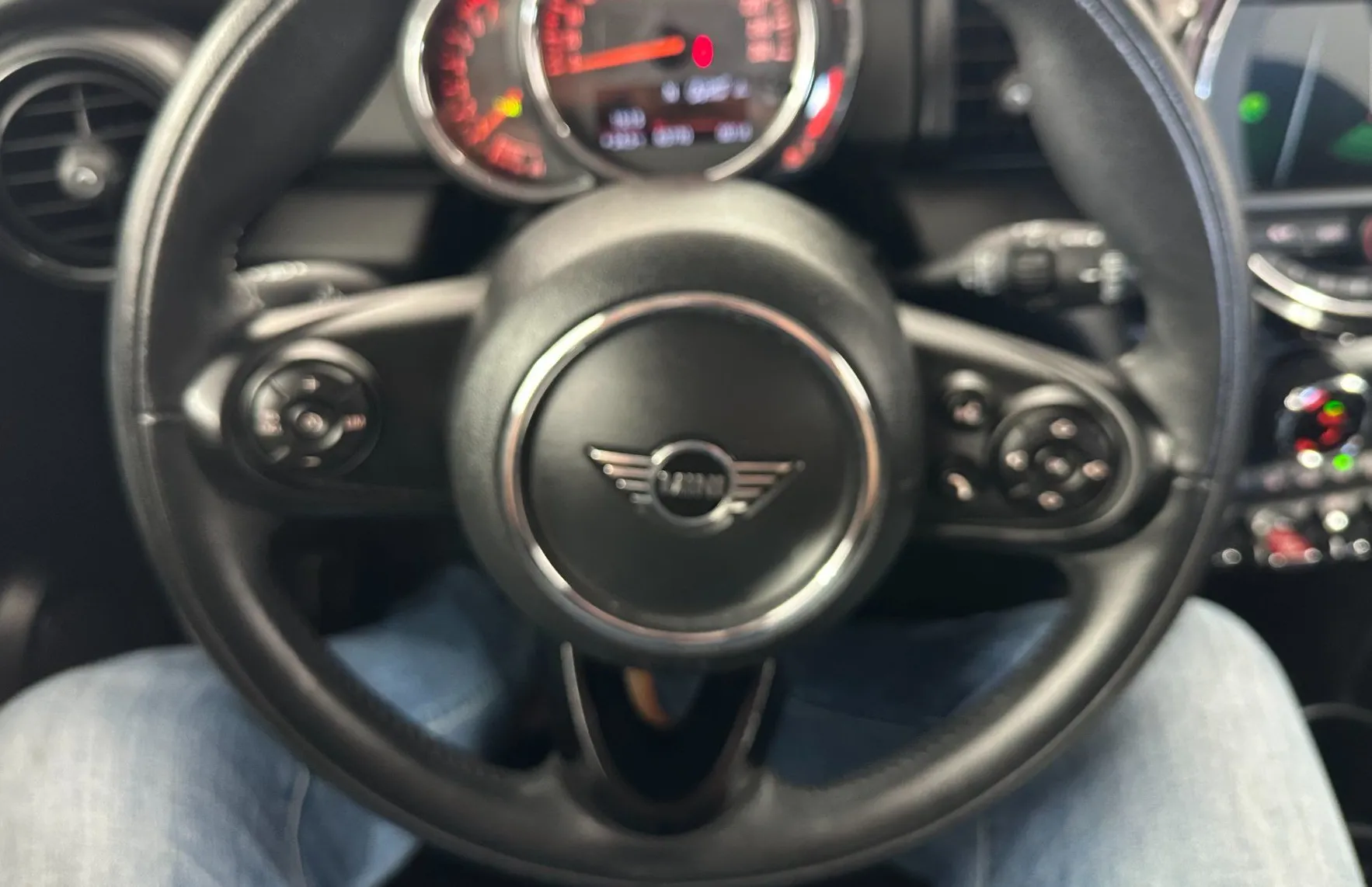 Zunanja slika - MINI One - NAVI.PDC.5 VRAT.SAMO 63.000 KM.BENCIN.AUT.KLIMA - 2