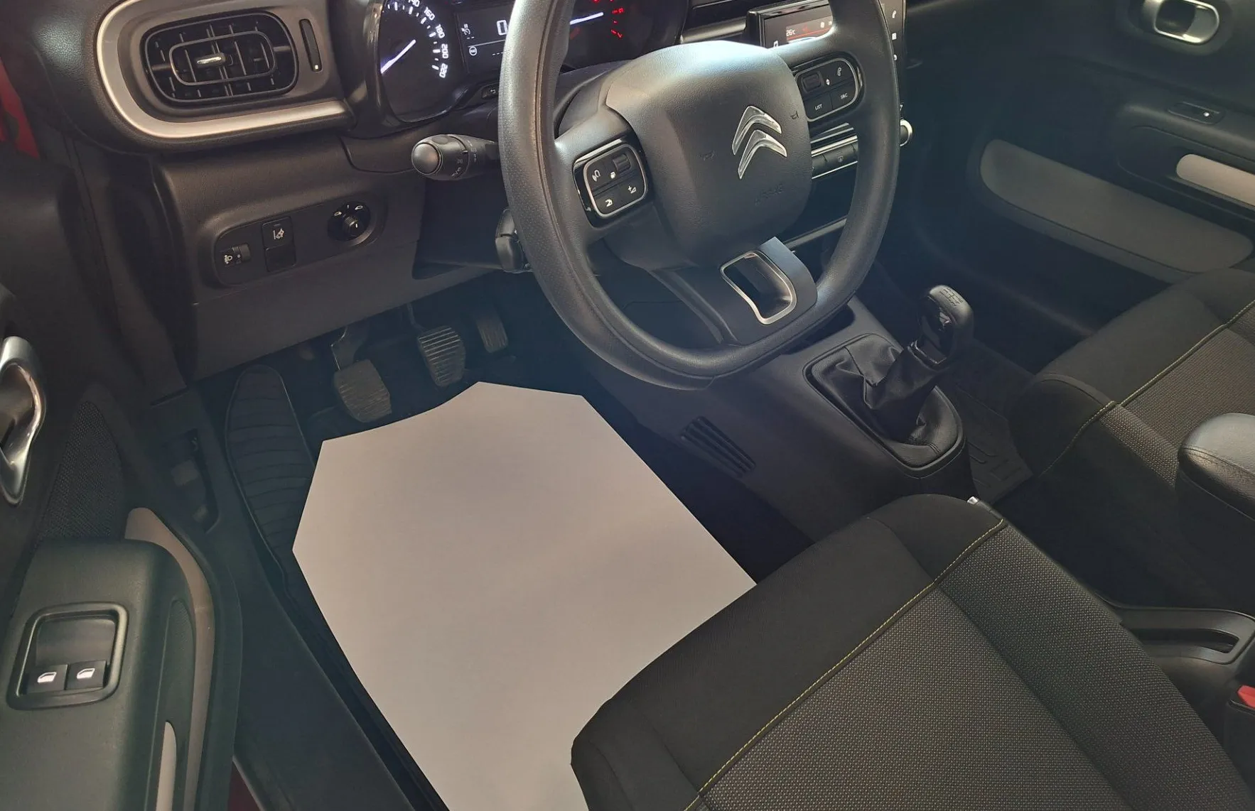 Zunanja slika - Citroën C3 - 1.2 PureTech 82 Feel-SLO-LED-ODLIČEN- - 7