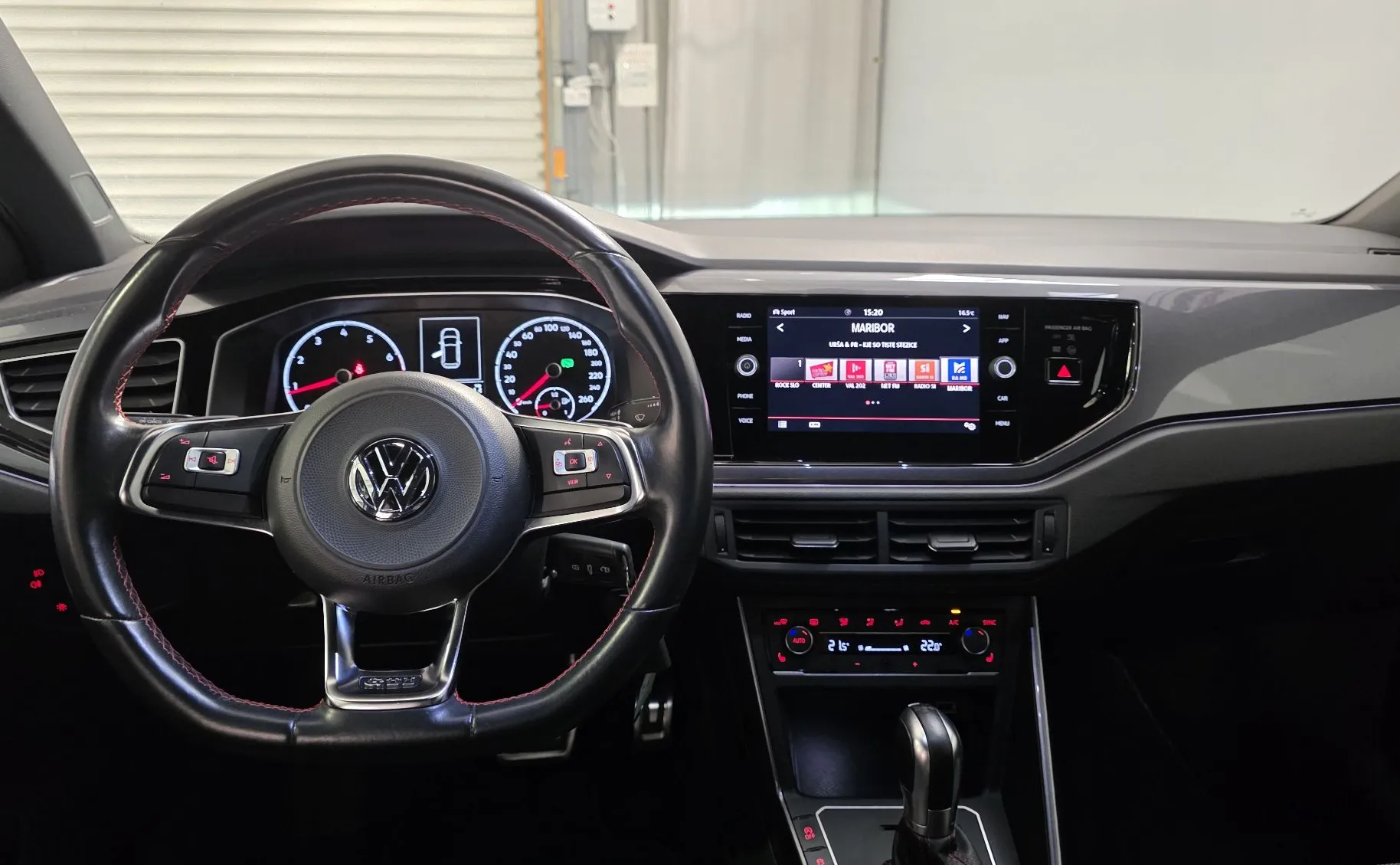 Zunanja slika - Volkswagen Polo - 2.0GTI DSG LED NAVI PDC ALKANTARA 2xKLIMA - 7