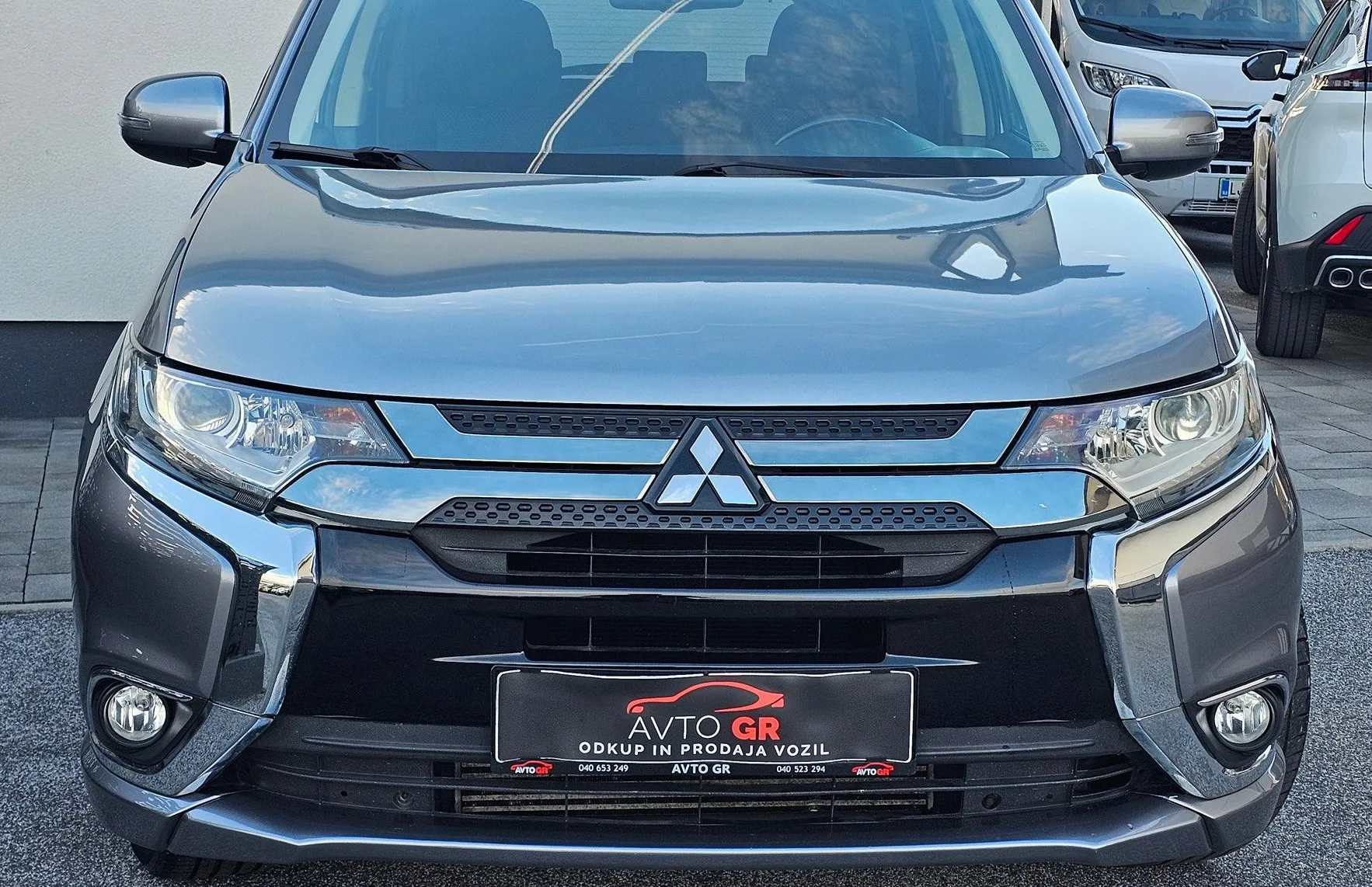 Zunanja slika - Mitsubishi Outlander - 4WD 2.2 DI-D Intense+Le 149.000km-7Sedežov-Odličen - 5