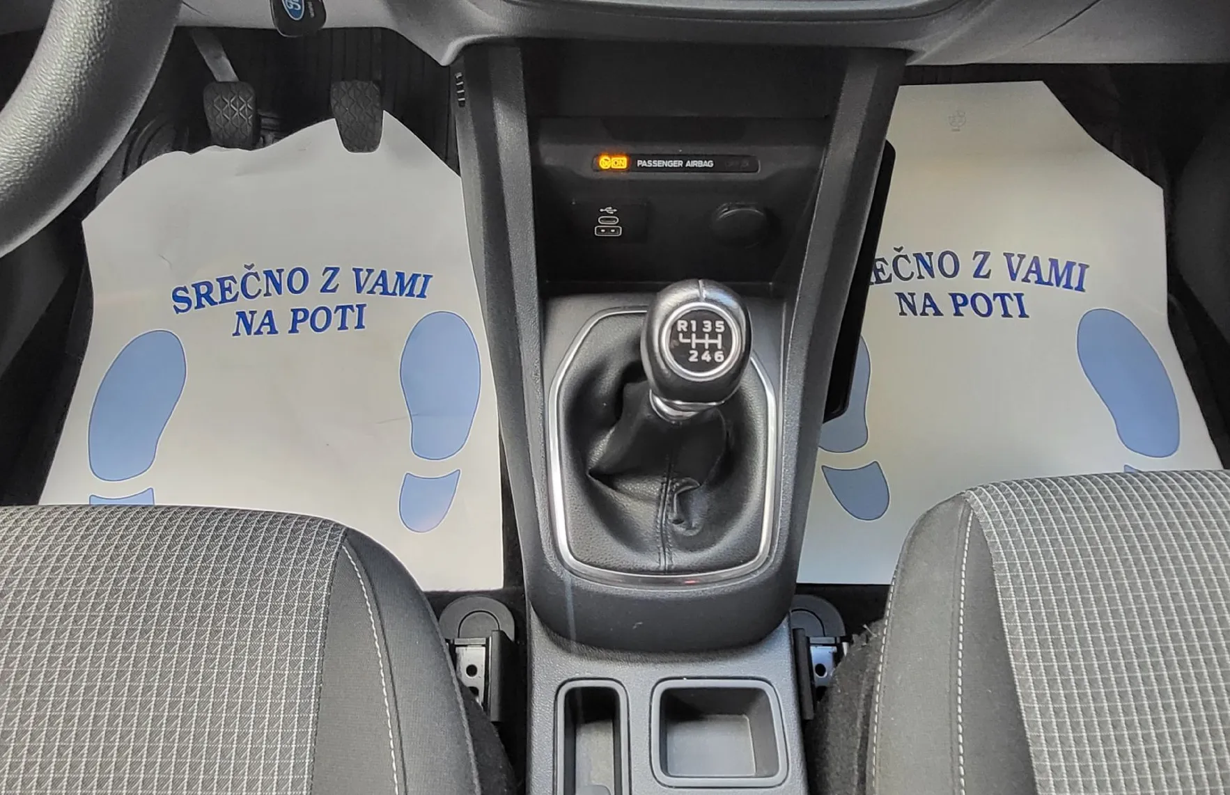 Zunanja slika - Ford Tourneo - Courier Transit 1.5tdci 5sedežni tovorni-možen odbitek DD - 13