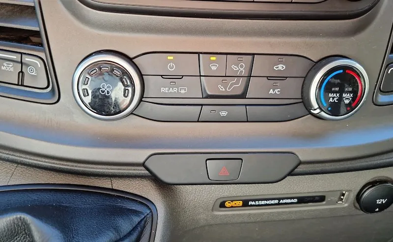 Zunanja slika - Ford Transit Custom - 2.0TDCI TREND-SLO-2XKLIMA-9X SEDEŽI-FORD JAMSTVO - 13