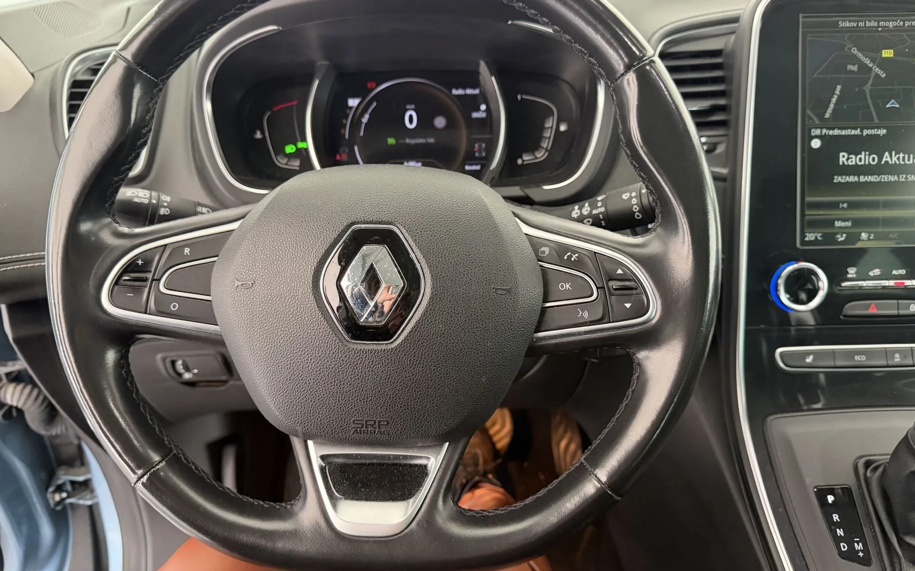 Zunanja slika - Renault Scénic - Grand Scenic BOSE Blue dCi 150 EDC - 10