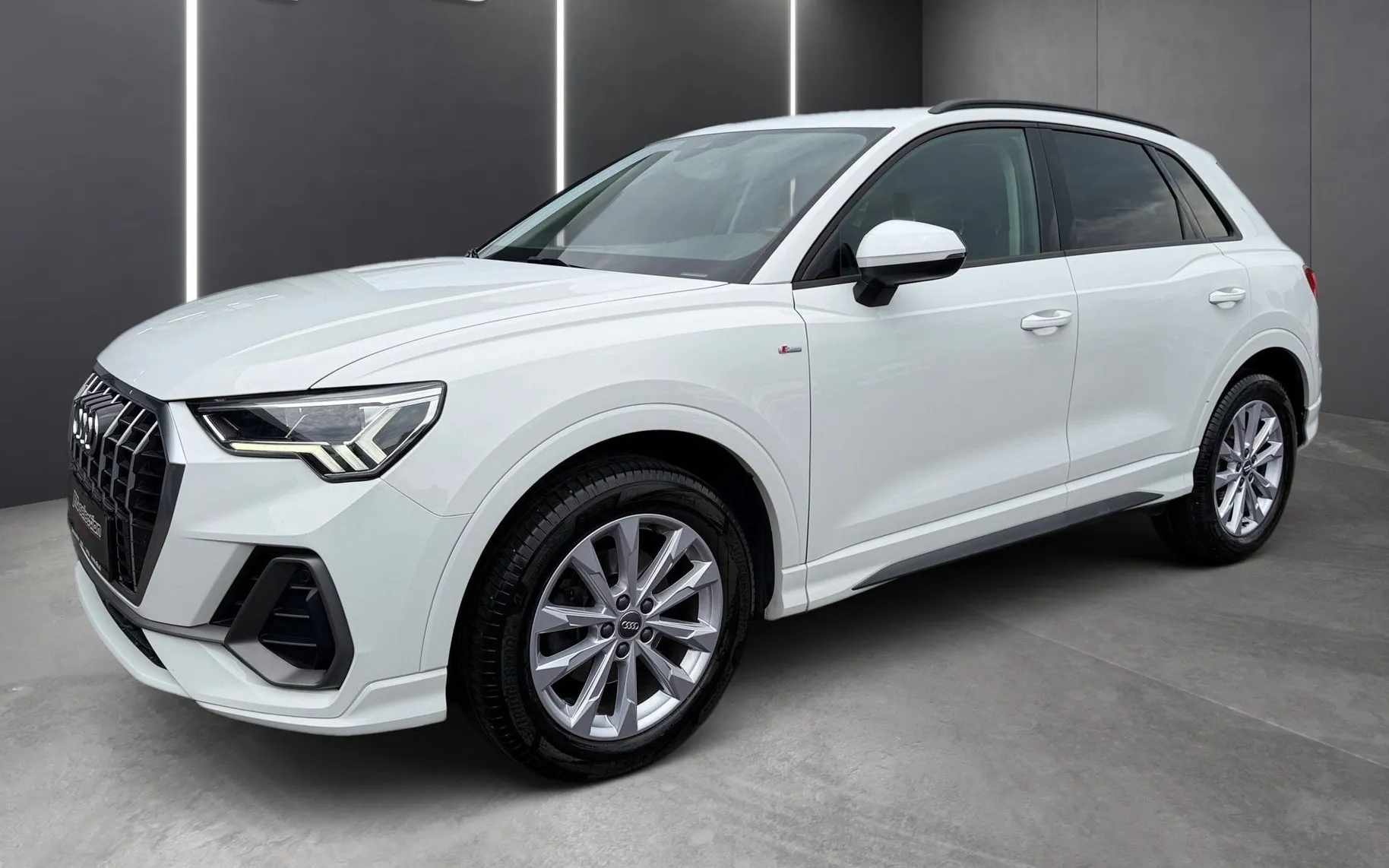 Zunanja slika - Audi Q3 - 35 TDI S line S tronic-SLO-ACC-Mrtvi kot-Ambient.. - 1