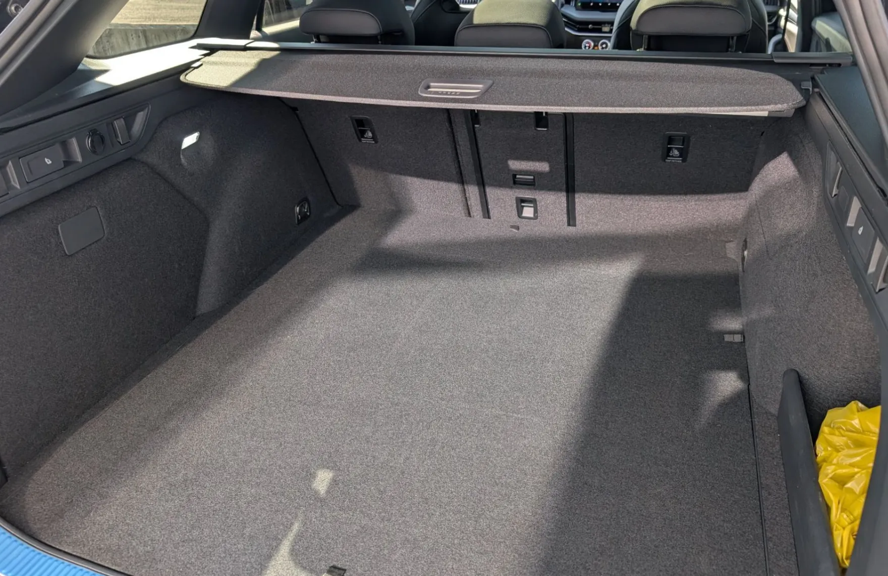 Zunanja slika - Škoda Superb - Combi 1.5 TSI PHEV Sportline DSG - 10