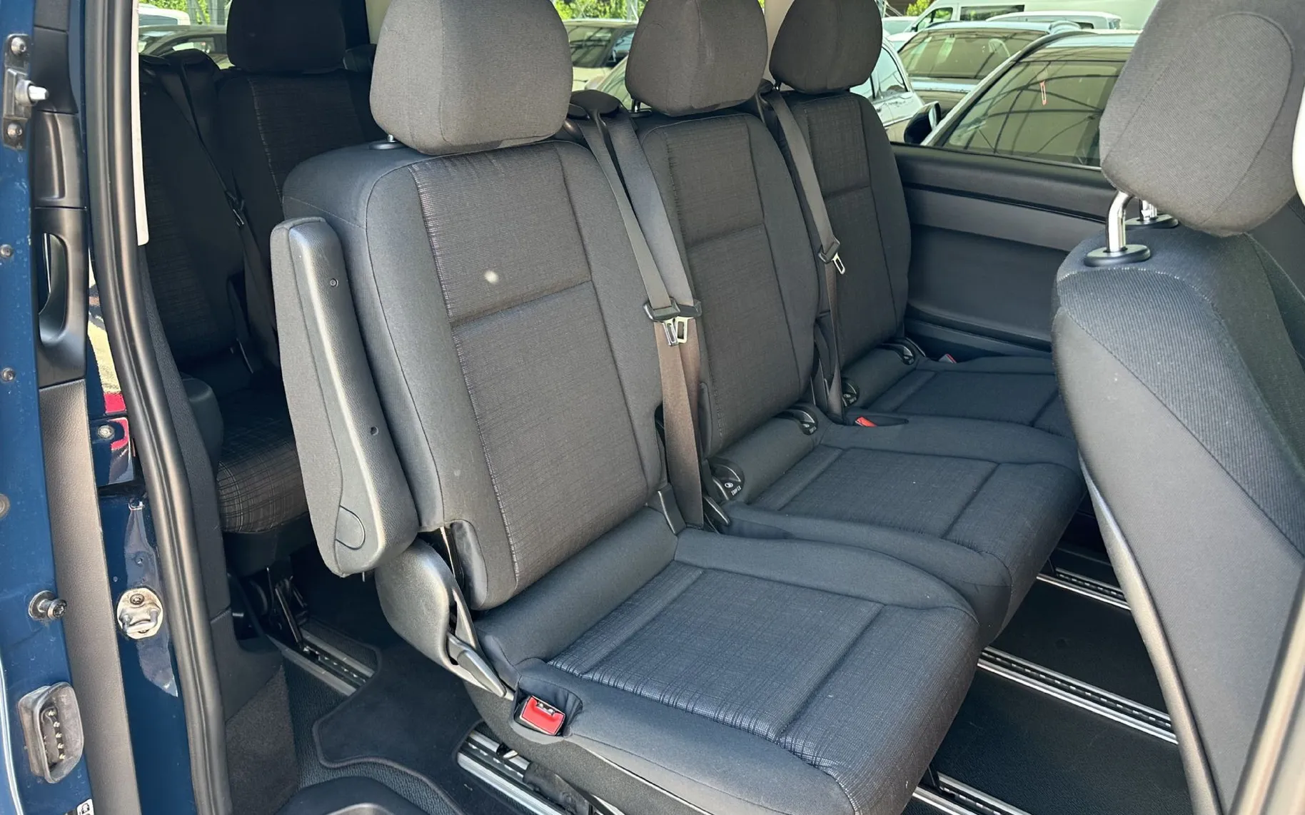 Zunanja slika - Mercedes-Benz Vito - 4x4-LANG-WEBASTO-2xPDC-NAVI-GRET.SEDEŽEV-7+1-VK... - 11