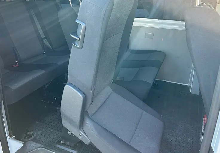 Zunanja slika - Volkswagen Transporter - 2.0TDI - 12