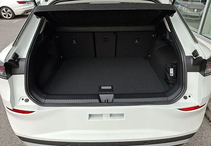 Zunanja slika - Volkswagen T-Roc - 1.5 eTSI Style DSG 110  150 - 10