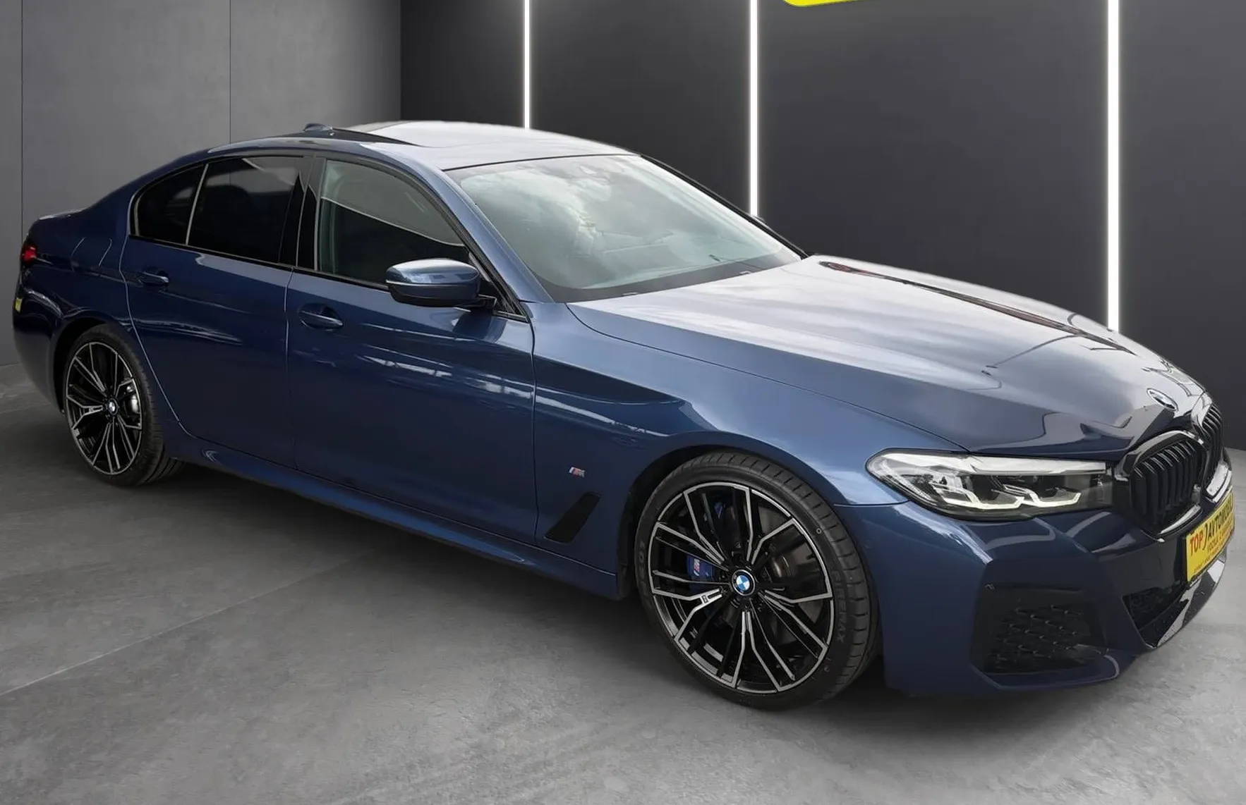 Zunanja slika - BMW Serija 5 - : 530d xDRIVE M SPORT PANO KAMERA LED VIRTUAL NAVI - 8