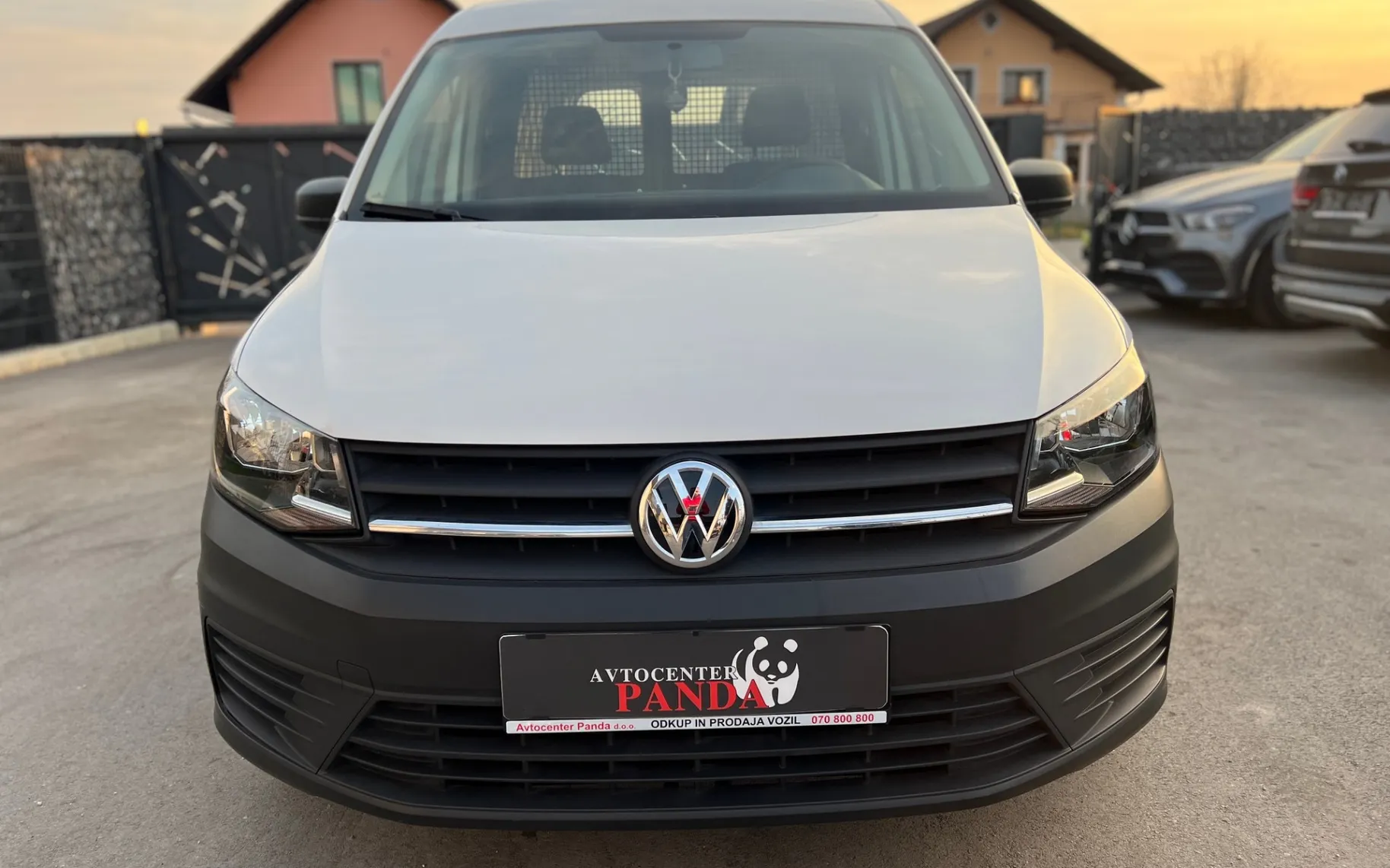 Zunanja slika - Volkswagen Caddy - 2,0 TDI Comfortline - 7
