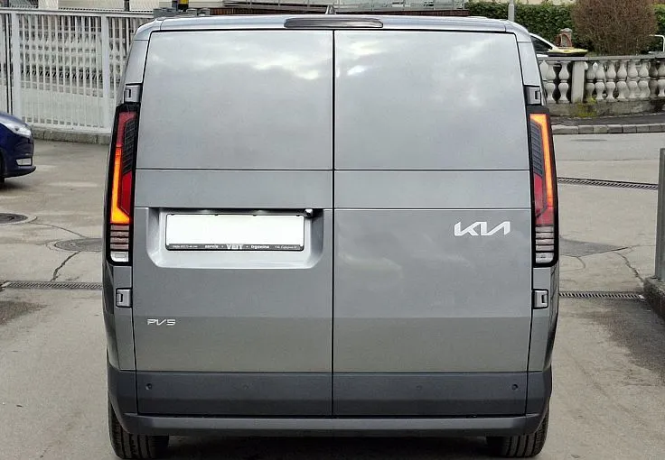 Zunanja slika - KIA PV5 - 71.2 kWh baterija 120 kW  163 KS  Air - 5