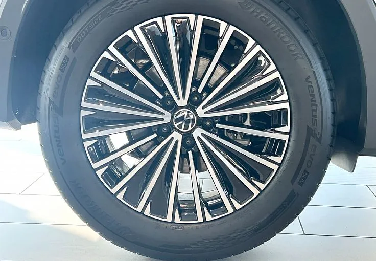 Zunanja slika - Volkswagen Tiguan - 4ALL 1.5 eTSI DSG - 12