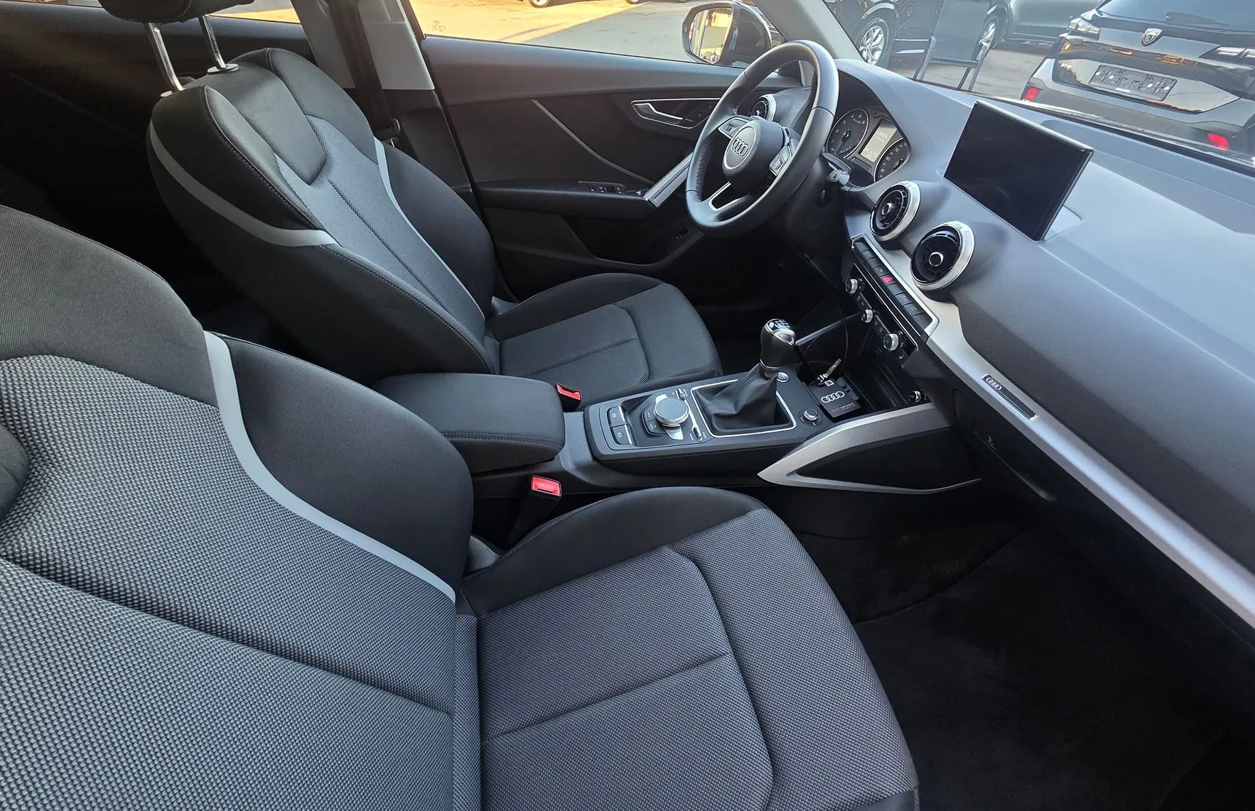 Zunanja slika - Audi Q2 - 30 TFSI S LINE LED-KAMERA-ALU-1.LASTNIK-KOT NOV - 11