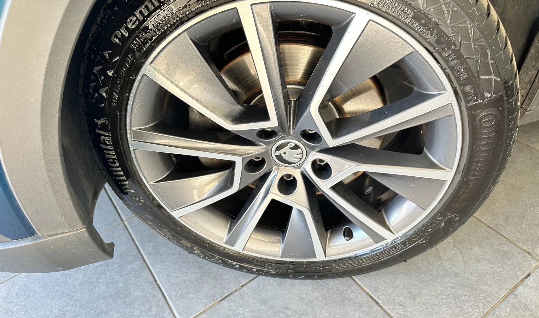 Zunanja slika - Škoda Octavia - Combi 4x4 2.0 TDI Scout DSG.NEMŠKI+4ALU.KAMERA.4X4 - 9