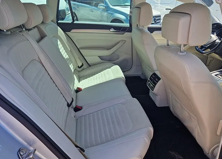 Zunanja slika - Volkswagen Passat - Variant 2.0 TDI BMT Highline avt. 110kW - 10
