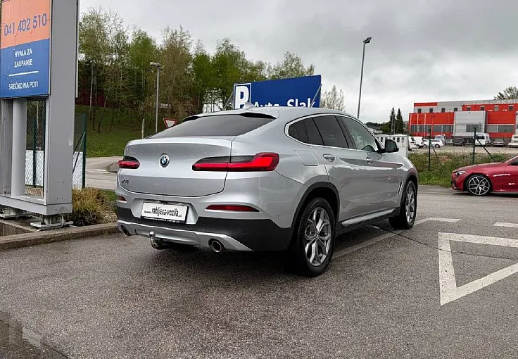 Zunanja slika - BMW X4 - serija :  xDrive20i xLine Avt. H K EL. KLJUKA MEMORY - 7