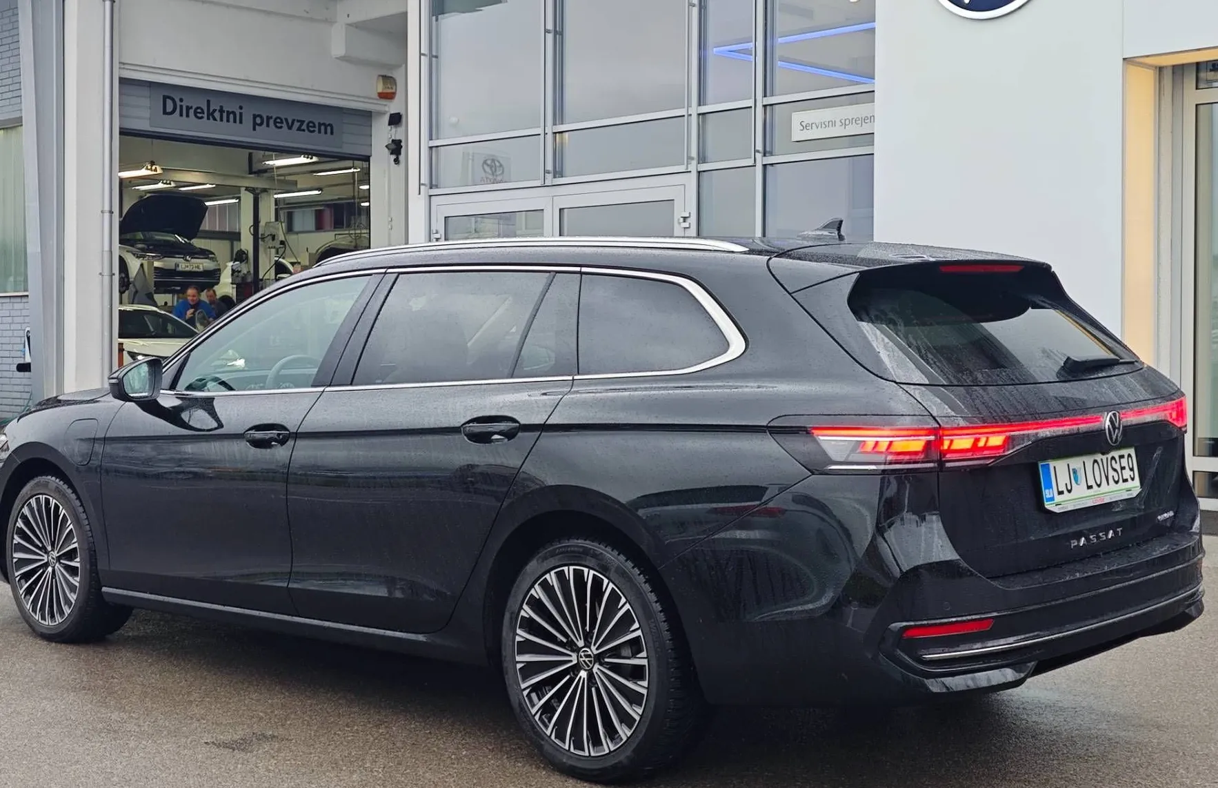Zunanja slika - Volkswagen Passat - Variant 1.5 TSI eHybrid Elegance DSG 150kW... - 4