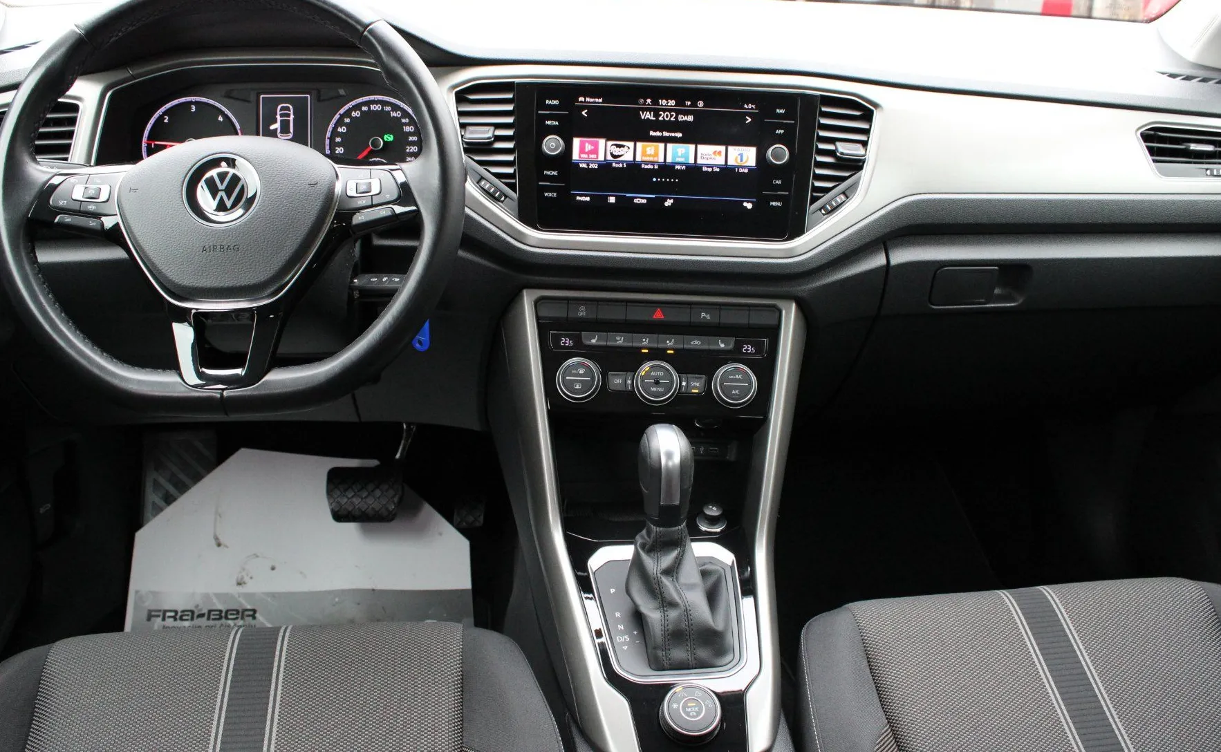 Zunanja slika - Volkswagen T-Roc - 2.0 TDI 4MOTION avt. Style 110  150  NAVI PDC ALU - 10