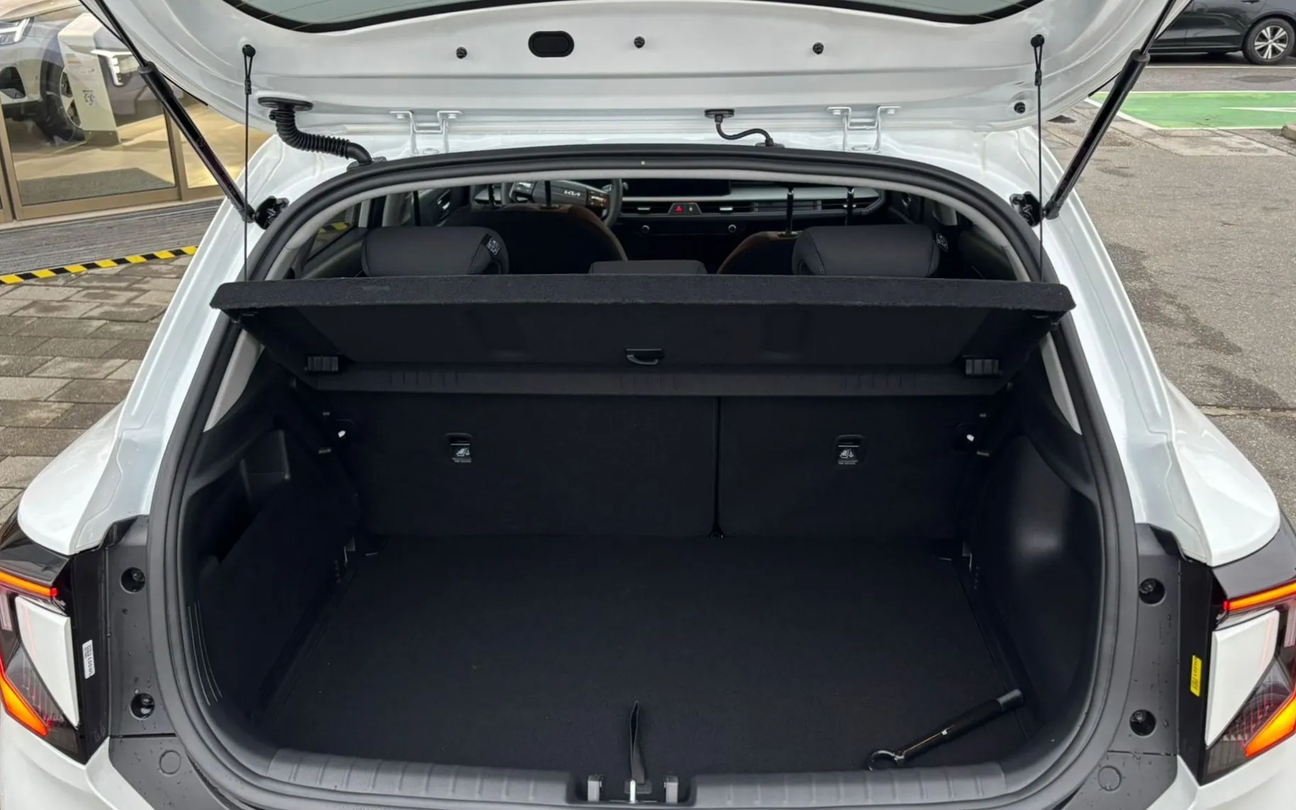 Zunanja slika - KIA Stonic - 1.0 T-GDi  EX Pulse M T - 6