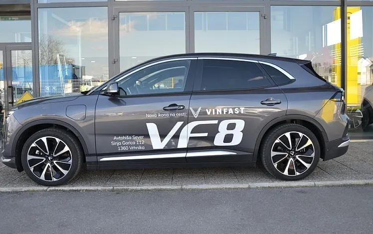 Zunanja slika - Vinfast VF8 - PLUS 4X4 - 6