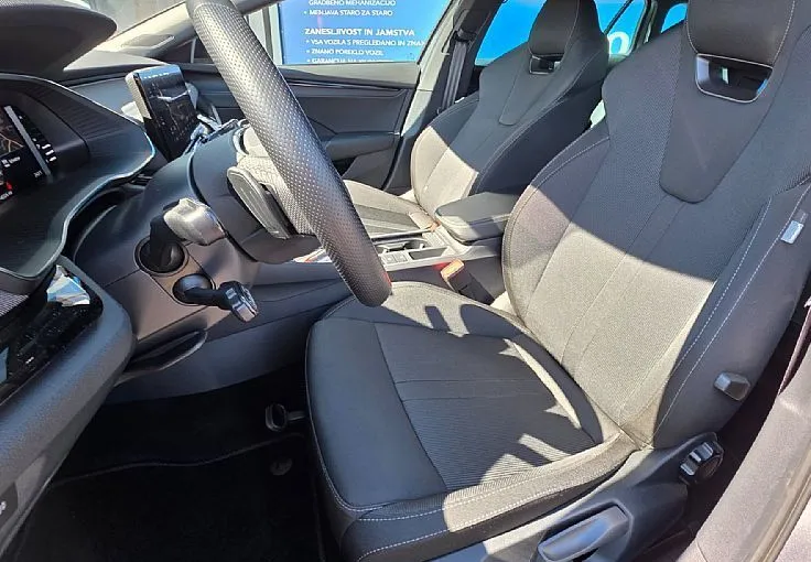 Zunanja slika - Škoda Octavia - Combi 2.0 TDI Sportline DSG.MATRIX.HUD.AMBIENTAL. - 8